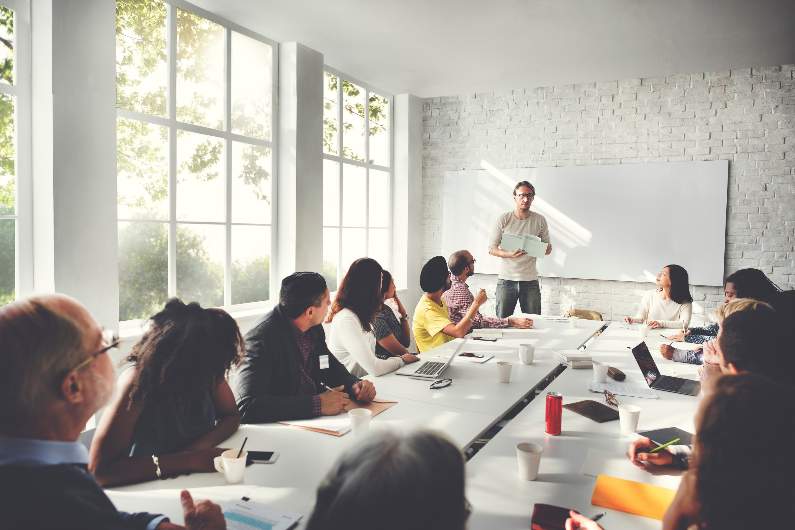 Teacher conferences. Совещание. Бизнес тренинг. Тренинги для персонала. Корпоративный семинар.